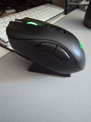 Razer Naga Pro Ratón Gaming Negro y Verde