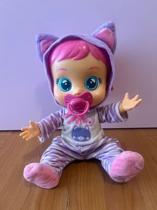 Bebé Llorón con pijama gatito