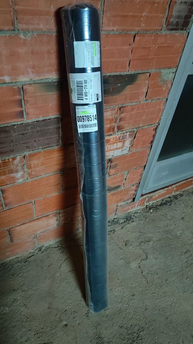 Tela alcántara negra para retapizar coches.