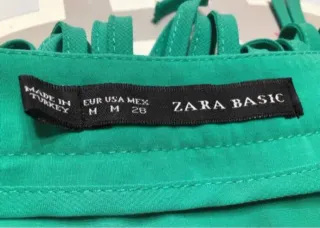 Minifalda Zara Verde