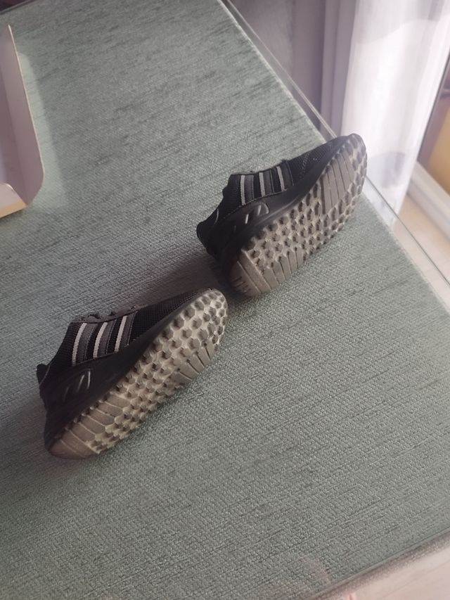 Zapatillas Adidas niño Talla 23