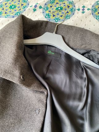 Abrigo de lana gris