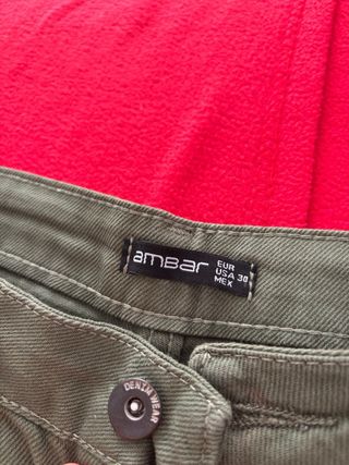 Pantalón vaquero ancho verde