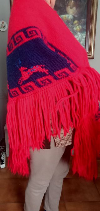 Poncho 100% Lana. Hecho a Mano. Vintage. Artesanía
