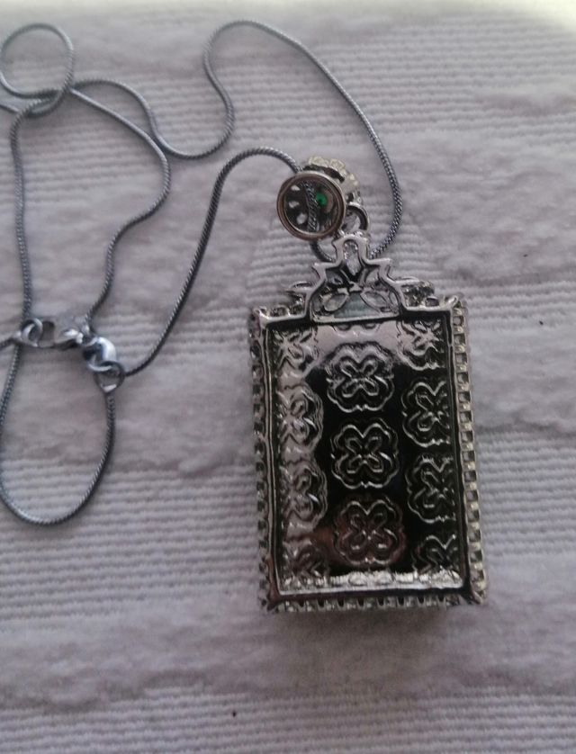 Pendente calcedonio di Myanmar