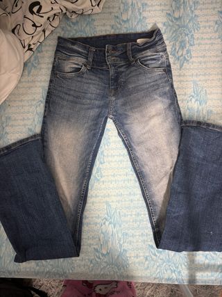 jean bootcut Bershka azul