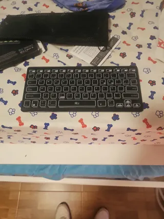 Teclado Rii Bluetooth Multicolor