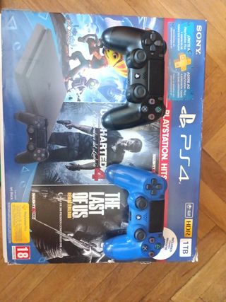 Lote 4 Juegos PS4: FIFA 18, FIFA 19, Uncharted 4, 
