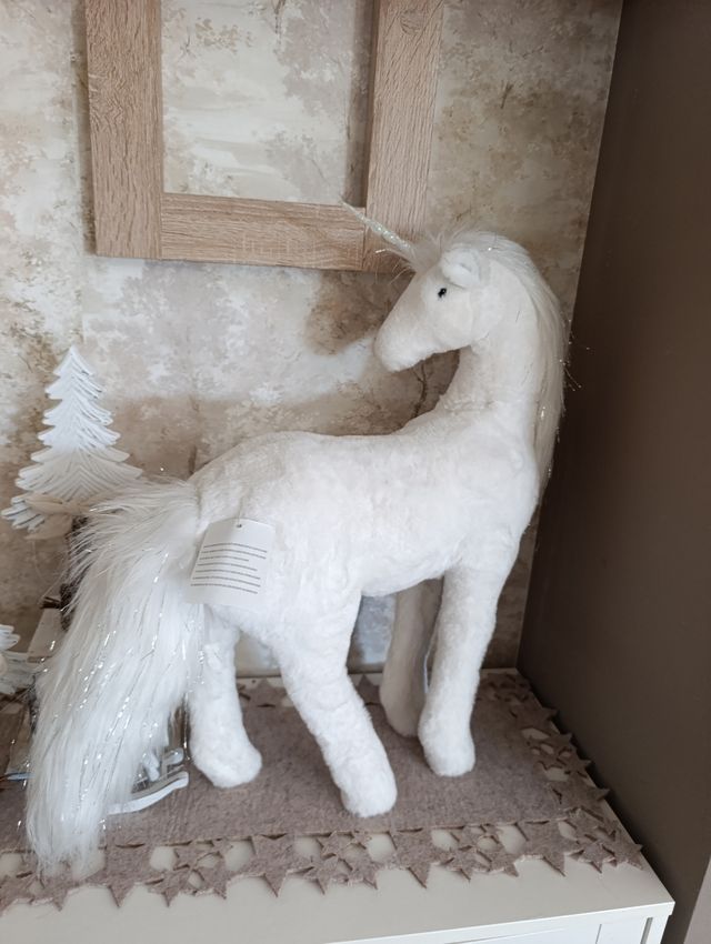 Unicórnio Decorativo Branco
