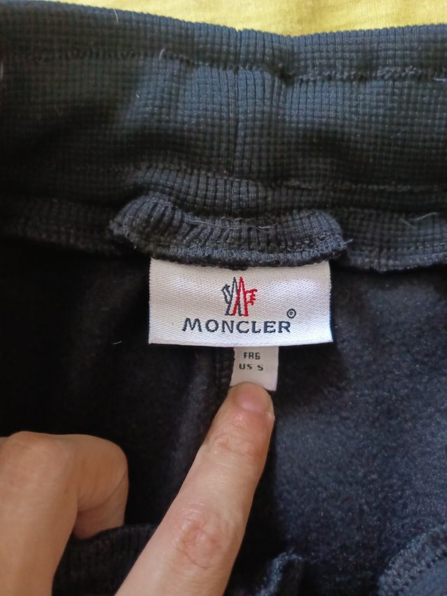 Pantalón Moncler Negro Nuevo (precio negociable)