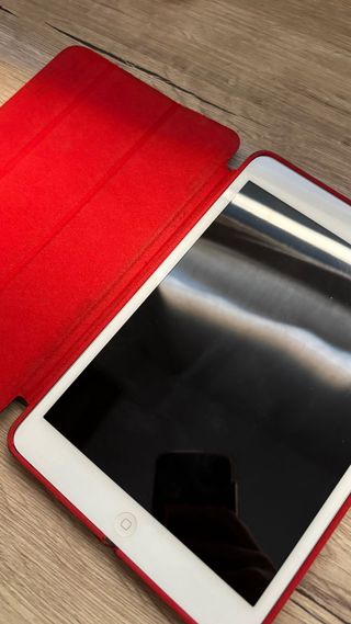 Apple iPad Mini di prima generazione bianco e argento