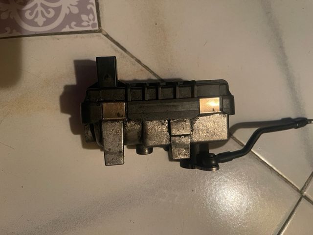 Actuador Turbo Garrett Hella 712120 clase e 270