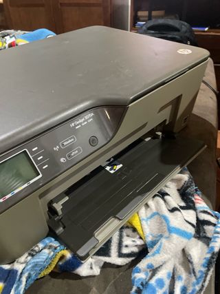 Impresora HP Deskjet 3070A Gris