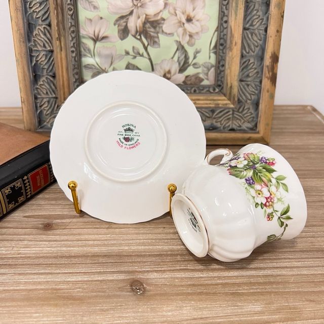 Taça e prato de porcelana inglesa Rosina