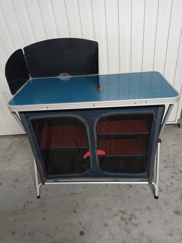 mueble de cocina Quechua L y dos armarios