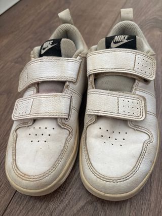 Deportivas Nike niña velcro blancas