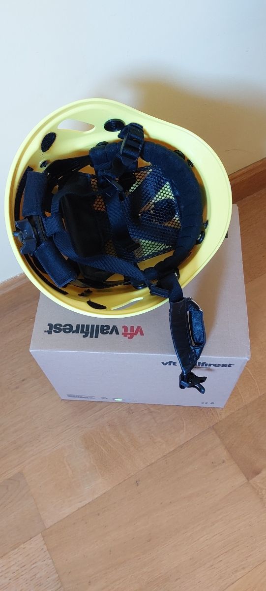 Casco bombero Vallfirest amarillo