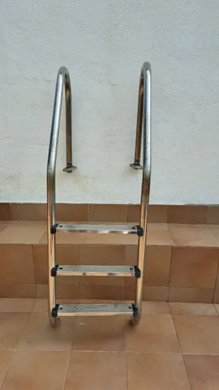 Escalera Piscina Metal 3 Peldaños