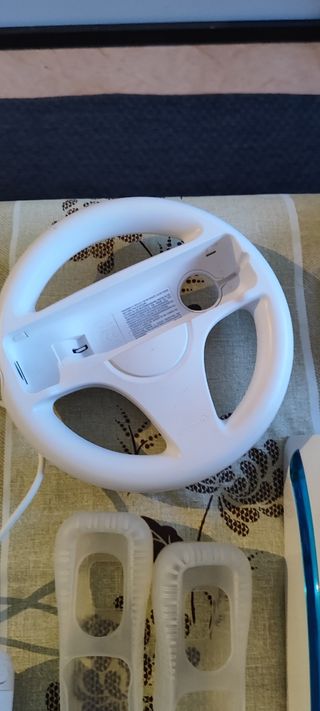 Nintendo Wii Fit + Tabla de Equilibrio