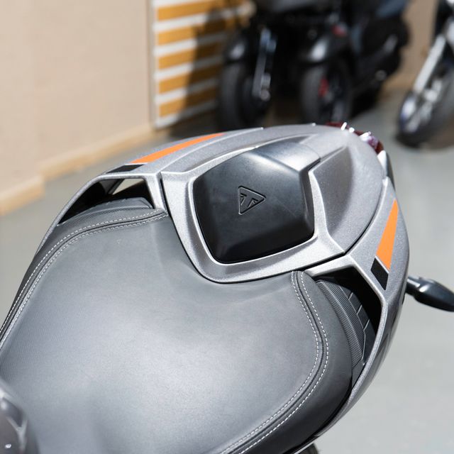 TRIUMPH STREET TRIPLE RS