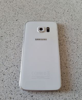 Teléfono Móvil Samsung Plata/Blanco. Funciona perf