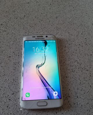 Teléfono Móvil Samsung Plata/Blanco. Funciona perf