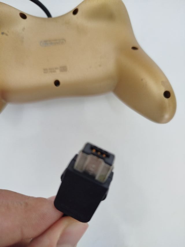 Mando Wii Classic Controller Dorado