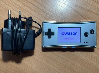 Nintendo Game Boy Micro Plata + 6 Juegos