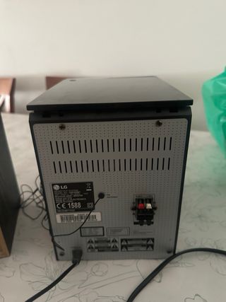 Reproductor CD LG  conexion Bluetooth  USB Aux