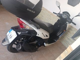 Moto Sym Symphony SR 125cc Blanca