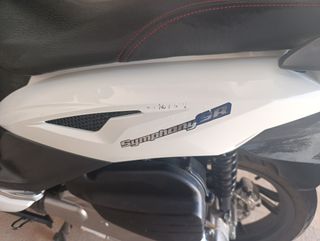 Moto Sym Symphony SR 125cc Blanca