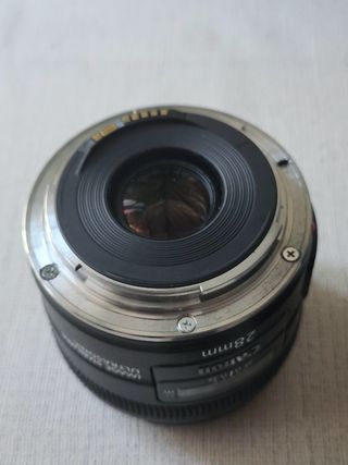 Canon EF 28mm f2.8 IS USM