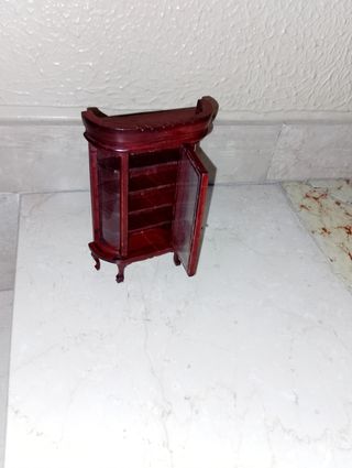 Mobile per casa delle bambole in miniatura