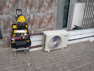 Fontanero y electricista y Air 