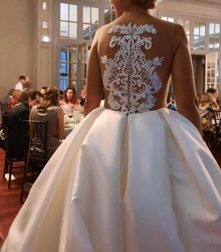 Elegante Vestido de Novia