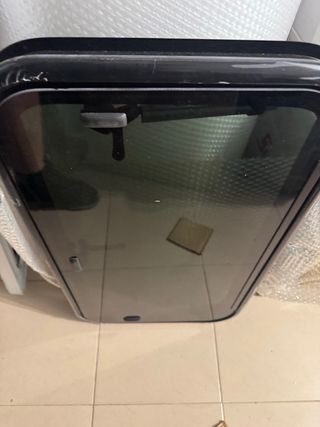 Ventana abatible autocaravana camping