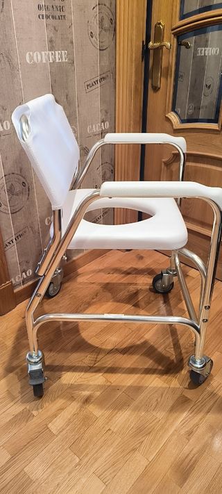Silla ortopédica de baño