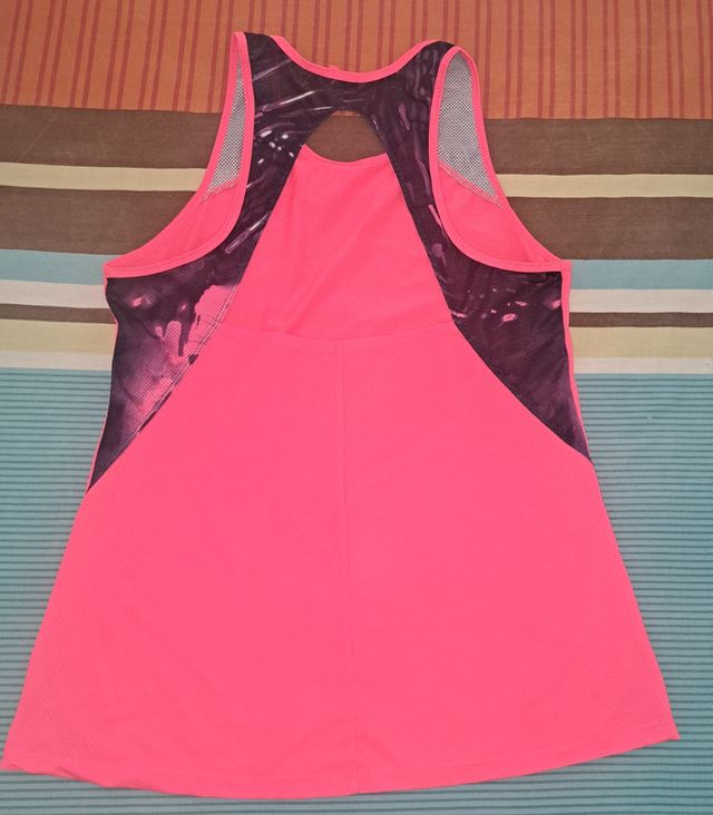 2 Camisetas Domyos Verde y Blanca, Fucsia y azul