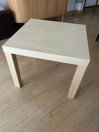 Mesa de madera LACK IKEA color beige/marrón