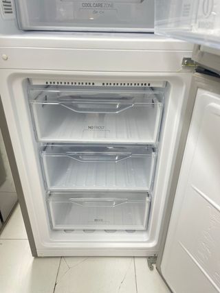 Nevera Indesit Combi