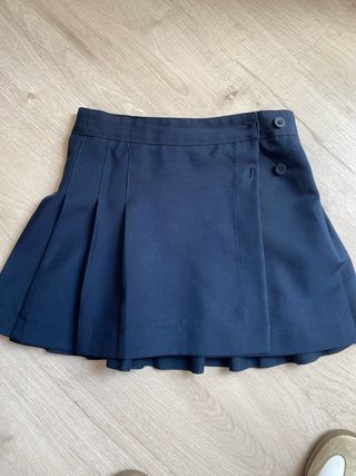 Falda escolar azul talle 6/7 años