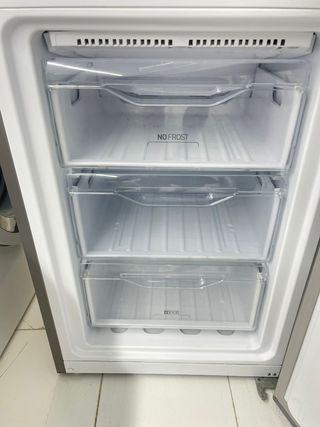 Nevera Indesit Combi