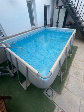 Piscina desmontable con equipo de filtración 