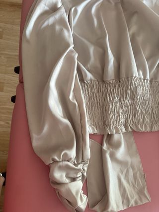 Camisa beige elegante