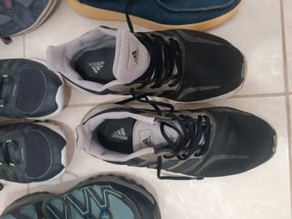 5 zapatillas en buen estado 
