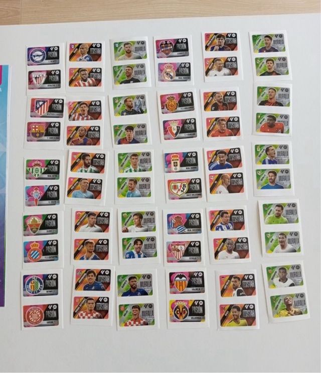 25 Cromos Chicle Liga 25-26 solo 4 euros +envio 