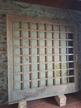 Puerta corredera de madera Robinia 