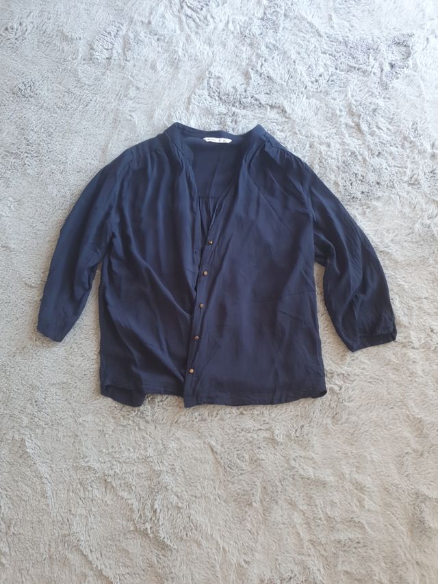 Camisa azul meia manga