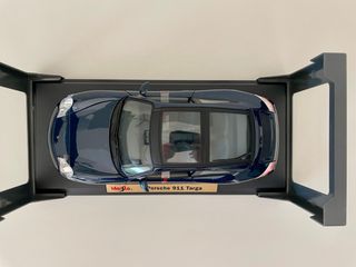 Porsche 911 Targa Maisto 1:18.