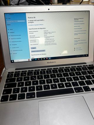 MacBook Air 2013 con Windows 10
